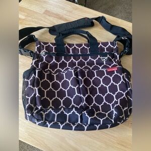 Skip hop diaper bag with changing pad in excellent condition